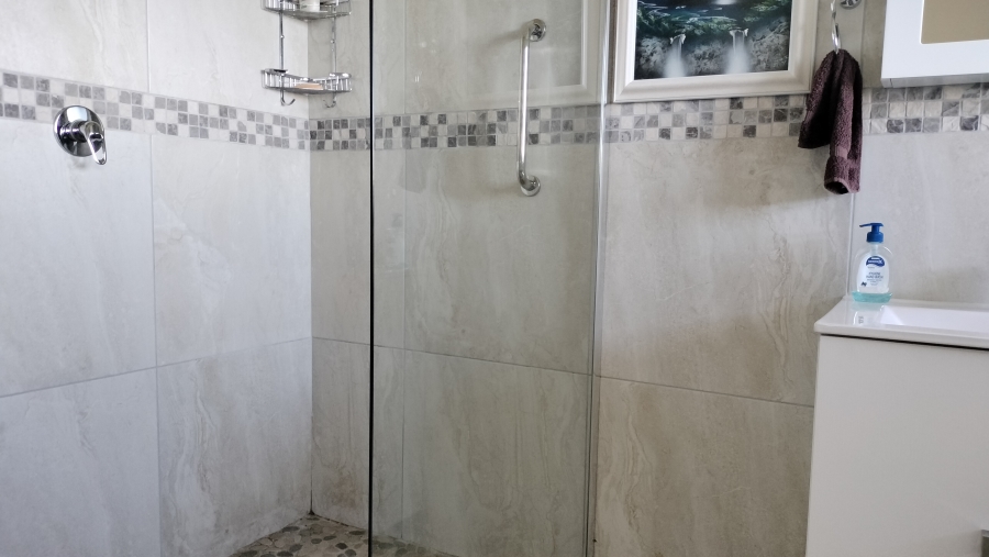 3 Bedroom Property for Sale in Grootbrakhoogte Western Cape
